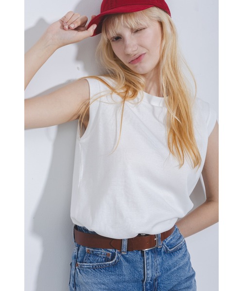 GOAT(ゴート)の「GOAT / COMPACT NO SLEEVE TEE(Tシャツ/カットソー・レディース・ダークグレー/ダークネイビー/ライトイエロー/ブラック/オリーブ/アイボリー・S/M)」の3枚目の写真