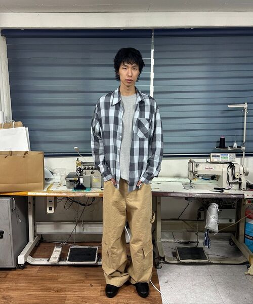 9999ARCHIVE(9999アーカイブ)の「Maximal Irregular Check Shirt(シャツ/ブラウス・レディース・スカイブルー・OS)」の4枚目の写真