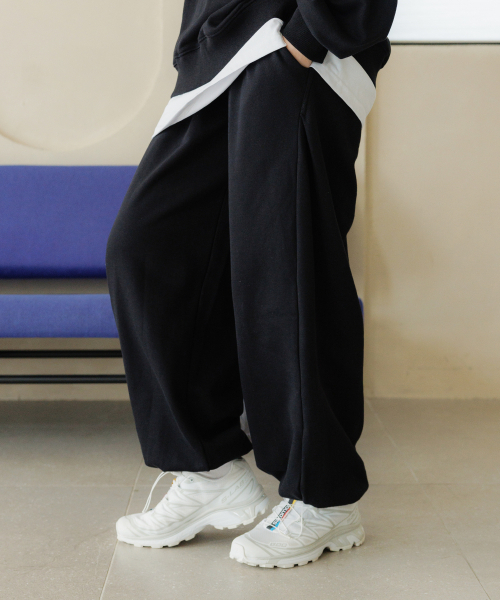 NUBINDA（ヌビンダ）の「ユニセックスジョガースウェットパンツ[ブラック]（スウェットパンツ・メンズ・ブラック・MEDIUM/LARGE）」の2枚目の写真