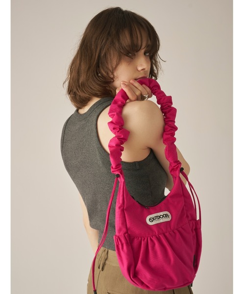 AIC.(エーアイシー)の「OUTDOOR Egg Shoulder Bag(ショルダーバッグ・レディース・ピンク/グリーン/ブラック・FREE)」の10枚目の写真