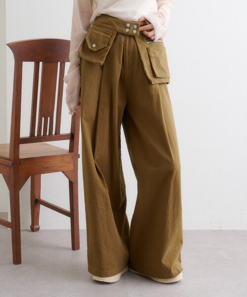 w closet(ダブルクローゼット)の「ポケットベルト付きパンツ(その他パンツ・レディース・チャコールグレー/ブラウン・MEDIUM/SMALL)」の2枚目の写真