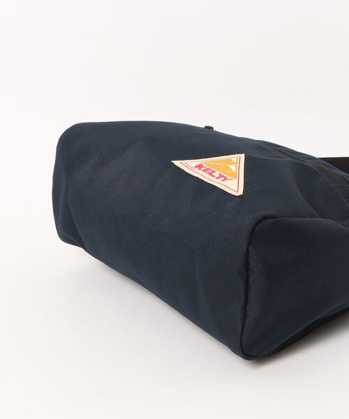KELTY(ケルティ)の「定番がリニューアル!【KELTY】ES ROUND TOP BAG S ラウンドトップバッグ S (ブランド公式ショップ)(ショルダーバッグ・レディース・ネイビー/ベージュ/ブラック系/レオパード/アニマル/スカイブルー/オリーブ/ブラウン系/ブラック/ホワイト系/タン/マスタード/セージグリーン・ONE SIZE)」の15枚目の写真