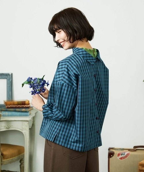 Jocomomola(ホコモモラ)の「【2WAY】 Sillin ギンガムチェック オーバーブラウス(Tシャツ/カットソー・レディース・レッド/ブルー・40)」の15枚目の写真