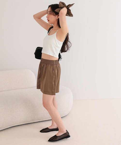 miette(ミエット)の「接触冷感カップ付きショート丈キャミソール(キャミソール・レディース・オフホワイト/グレー/ライトベージュ/ブラック・FREE)」の8枚目の写真