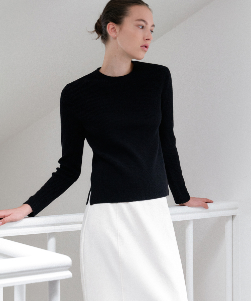 ATMORE(アットモア)の「エルバカシミアウールニットプルオーバー(ブラック)(ニット/セーター・レディース・その他・L)」の1枚目の写真