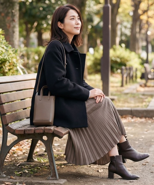 STYLE DELI(スタイルデリ)の「【DELI by】リアルレザーミニマルスクエアショルダーバッグ(ショルダーバッグ・レディース・ブラック/ブラウン/ライトグレー・FREE)」の14枚目の写真