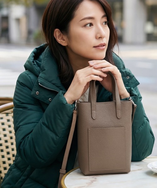 STYLE DELI(スタイルデリ)の「【DELI by】リアルレザーミニマルスクエアショルダーバッグ(ショルダーバッグ・レディース・ブラック/ブラウン/ライトグレー・FREE)」の15枚目の写真