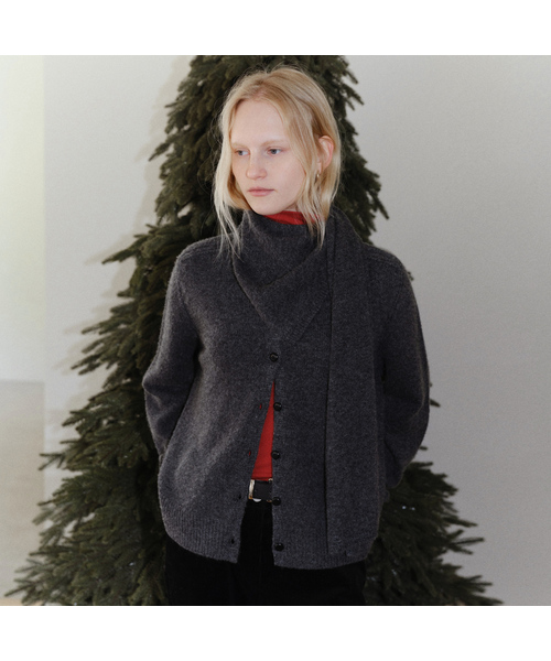URAGO(ユラーゴ)の「Wool muffler set cardigan(カーディガン/ボレロ・レディース・オリーブ/チャコールグレー・FREE)」の1枚目の写真