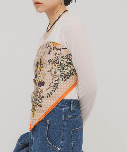 KBF（ケイビーエフ）の「ヴィンテージフラワースカーフ（バンダナ/スカーフ・レディース・レッド/オレンジ・ONE）」の11枚目の写真