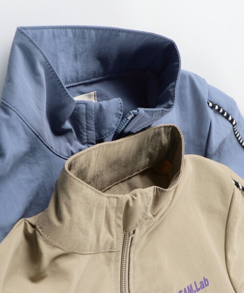 DRC branshes(ディーアールシーブランシェス)の「【WEB限定/DRC】撥水加工袖ラインナイロンジャケット(ナイロンジャケット・キッズ・ブルーグレー/ブラック/ベージュ・150/100/120/130/140/110)」の13枚目の写真