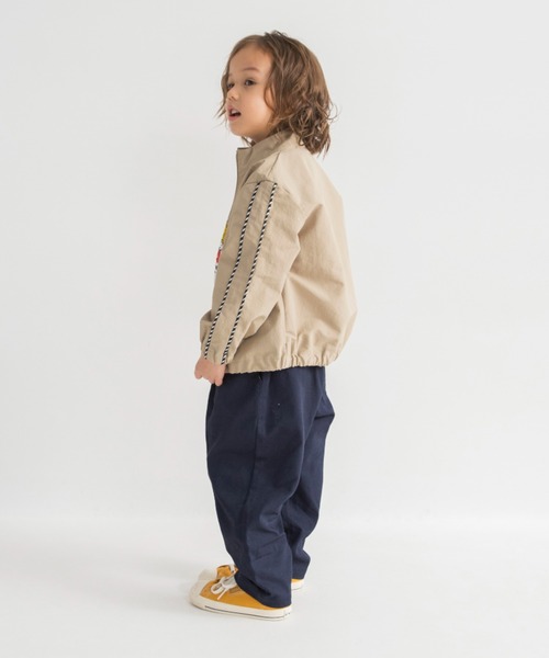 DRC branshes(ディーアールシーブランシェス)の「【WEB限定/DRC】撥水加工袖ラインナイロンジャケット(ナイロンジャケット・キッズ・ブルーグレー/ブラック/ベージュ・150/100/120/130/140/110)」の16枚目の写真
