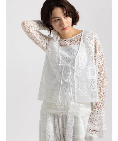 Te chichi(テチチ)の「【Atelier ChouChou】パネルレース刺繍前後2WAYジレ(セットアップ可)(ベスト・レディース・オフホワイト・F)」の1枚目の写真