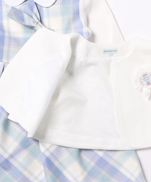 Catherine Cottage（キャサリンコテージ）の「ケープ付きチェック柄ワンピース4点セット kids（スーツセット・キッズ・オフホワイト/ベージュ・110/120/130）」の10枚目の写真
