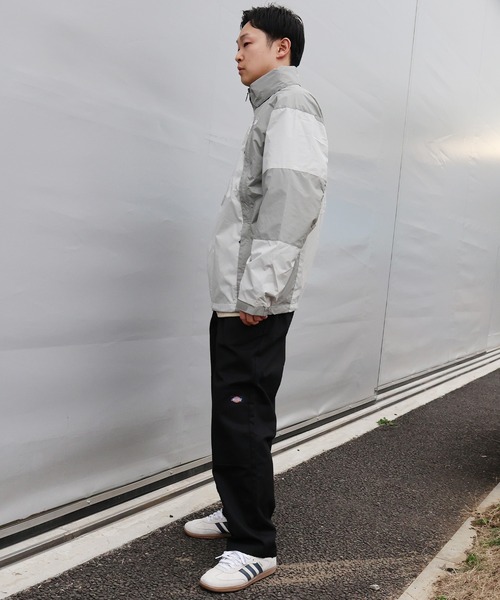 THE NORTH FACE(ザノースフェイス)の「THE NORTH FACE/ザ・ノース・フェイス ブルゾン メンズ チムニーウインドジャケット NP22650(ブルゾン・メンズ・アイボリー/ダークグレー・L/XL/M)」の18枚目の写真