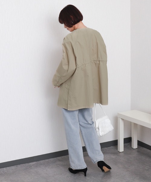 libelle more（リベル モア）の「【防花粉加工】ナイロンノーカラーコート（ノーカラーコート・レディース・アイボリー/グレイッシュベージュ/カーキ/ブラック/モカ/ネイビー・M/L）」の8枚目の写真