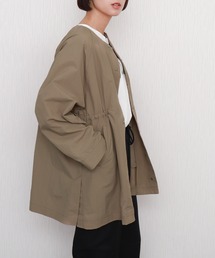 libelle more（リベル モア）の「ナイロンウエストドロストノーカラーコート（防花粉加工／撥水／軽量）（ノーカラーコート）」