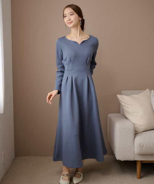 DAYRA（デイラ）の「ウエスト タック フレア ロング ワンピース（ワンピース・レディース・ブラック/ネイビー/ブラウン/ブルーグレー・S/FREE）」の17枚目の写真