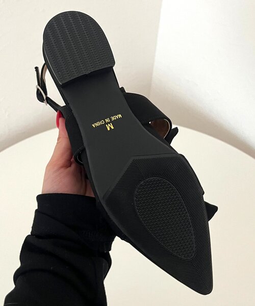 prose verse（プロズヴェール）の「Wストラップリボンミュール（パンプス・レディース・ブラック/レッド系その他/ブラック系その他・X-LARGE/LARGE/MEDIUM/SMALL）」の11枚目の写真