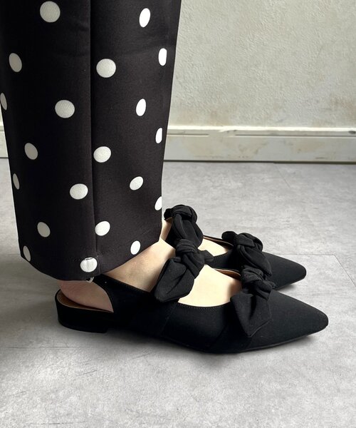 prose verse（プロズヴェール）の「Wストラップリボンミュール（パンプス・レディース・ブラック/レッド系その他/ブラック系その他・X-LARGE/LARGE/MEDIUM/SMALL）」の4枚目の写真