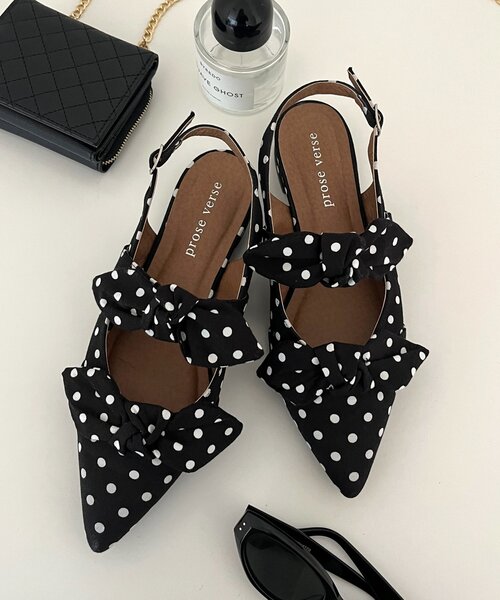 prose verse（プロズヴェール）の「Wストラップリボンミュール（パンプス・レディース・ブラック/レッド系その他/ブラック系その他・X-LARGE/LARGE/MEDIUM/SMALL）」の5枚目の写真