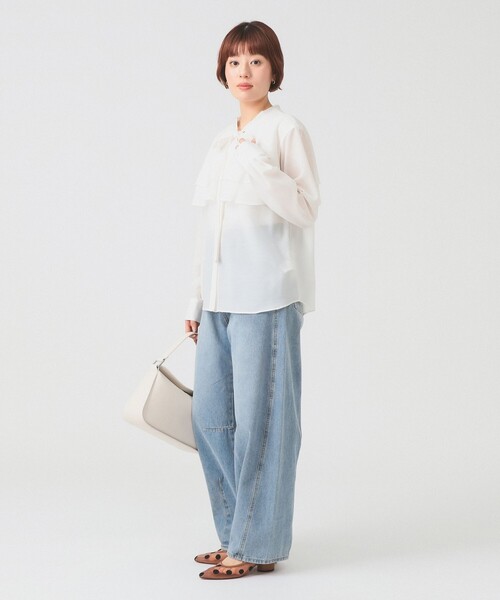 Ray BEAMS（レイビームス）の「ボウタイ Wヨーク ブラウス（シャツ/ブラウス・レディース・サックスブルー/オフホワイト・ONE SIZE）」の4枚目の写真