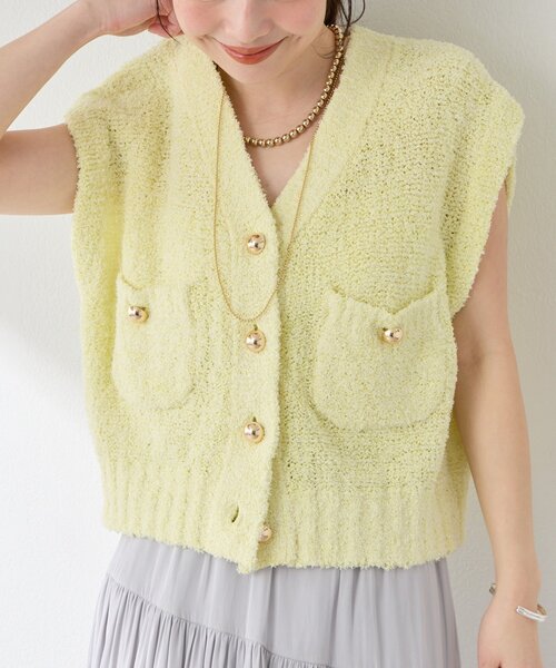La boutique BonBon(ラブティックボンボン)の「【着回し力抜群】ペーパーヤーンニットベスト(ニット/セーター・レディース・オフホワイト/イエロー/サックスブルー・FREE)」の11枚目の写真