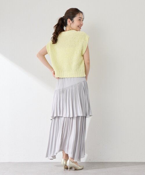 La boutique BonBon(ラブティックボンボン)の「【着回し力抜群】ペーパーヤーンニットベスト(ニット/セーター・レディース・オフホワイト/イエロー/サックスブルー・FREE)」の16枚目の写真