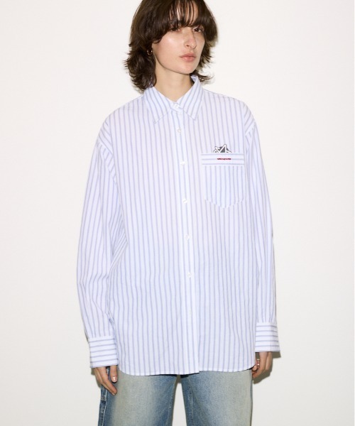 SLY(スライ)の「ESQWE COTTON LOOSE SHTHROW エスクェコットンルーズシャツ 春服(シャツ/ブラウス・レディース・ホワイト系その他2/ライトブルー・FREE)」の2枚目の写真