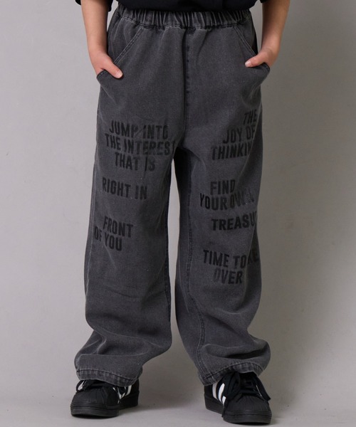 PAIRMANON STREET（ペアマノンストリート）の「デニム ロゴプリント ストレート パンツ【PAIRMANON STREET】（デニムパンツ・キッズ・インディゴブルー/ブラック/ブラック系その他・110/130/100/90/120/140/160/150）」の2枚目の写真