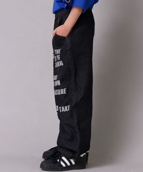 PAIRMANON STREET（ペアマノンストリート）の「デニム ロゴプリント ストレート パンツ【PAIRMANON STREET】（デニムパンツ・キッズ・インディゴブルー/ブラック/ブラック系その他・110/130/100/90/120/140/160/150）」の5枚目の写真