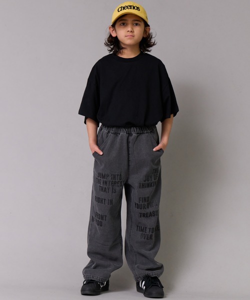 PAIRMANON STREET（ペアマノンストリート）の「デニム ロゴプリント ストレート パンツ【PAIRMANON STREET】（デニムパンツ・キッズ・インディゴブルー/ブラック/ブラック系その他・110/130/100/90/120/140/160/150）」の11枚目の写真