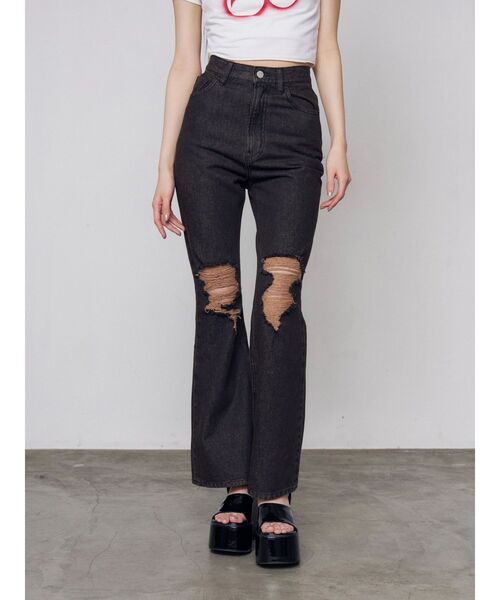 EMODA(エモダ)の「クラッシュフレアデニム(デニムパンツ・レディース・ライトブルー/インディゴブルー/ブラウン・MEDIUM/SMALL)」の2枚目の写真