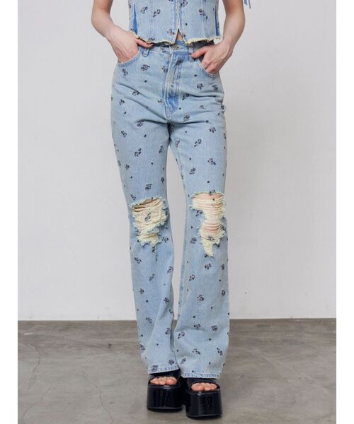 EMODA(エモダ)の「クラッシュフレアデニム(デニムパンツ・レディース・ライトブルー/インディゴブルー/ブラウン・MEDIUM/SMALL)」の16枚目の写真