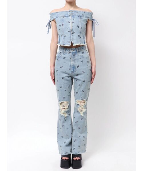 EMODA(エモダ)の「クラッシュフレアデニム(デニムパンツ・レディース・ライトブルー/インディゴブルー/ブラウン・MEDIUM/SMALL)」の12枚目の写真