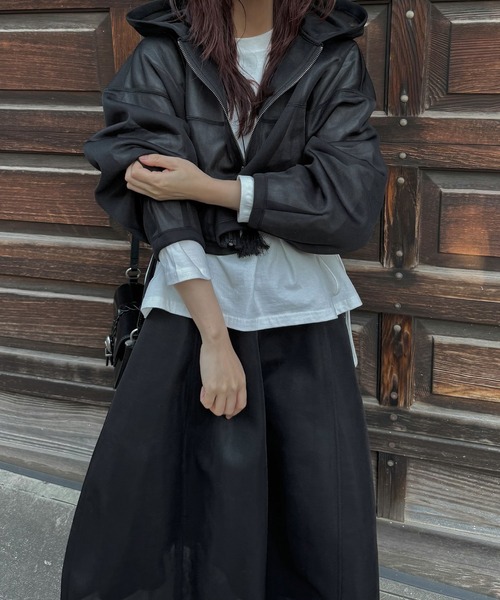 WILLFULLY(ウィルフリー)の「sheer cardboard fabric hoodie tops(その他トップス・レディース・ブラック/ブラウン・FREE)」の3枚目の写真