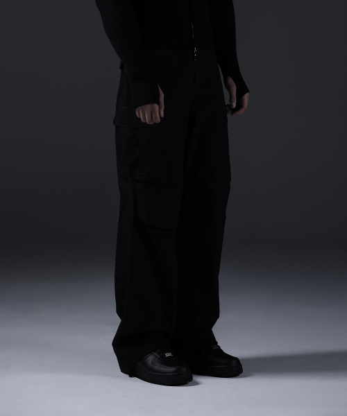 CARMID（カミド）の「グローリー ワイドカーブドパラシュートカーゴパンツ[ブラック]（スウェットパンツ・メンズ・その他・1/2/3）」の4枚目の写真