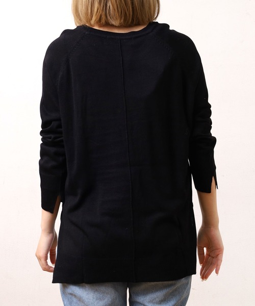 RNA(アールエヌエー)の「K2167 カムズロゴプリントセーター(ニット/セーター・レディース・キャメル/ブラック/アイボリー・MEDIUM)」の11枚目の写真