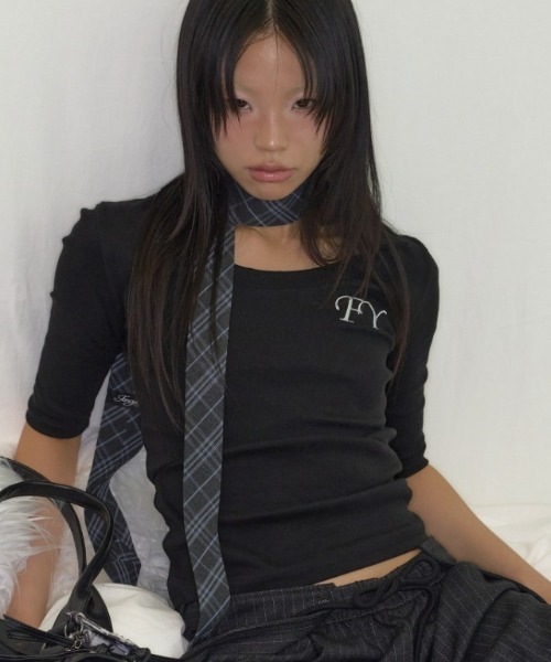 FANCY CLUB(ファンシークラブ)の「A'GEM/9 × .kom 『FANCY CLUB/ファンシークラブ』SOFT FANCY COLLAR TOP/ソフトファンシーカラートップス(Tシャツ/カットソー・レディース・ブルー/ブラック/ピンク・FREE)」の2枚目の写真
