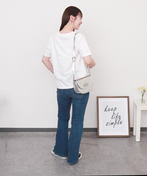 libelle more（リベル モア）の「【接触冷感】USAコットンロゴプリント＋刺繍Tシャツ（Tシャツ/カットソー・レディース・ブラック/グレイッシュベージュ/オフホワイト/サックスブルー・L/M）」の22枚目の写真