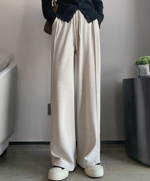 SallyLunn(サリーラン)の「センターステッチイージーパンツ(その他パンツ・レディース・ライトグレー/ベージュ/グレー/ブラック・LARGE/MEDIUM)」の2枚目の写真