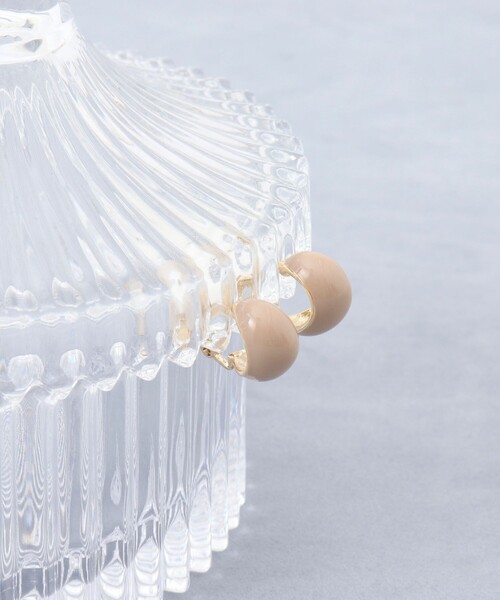 grace grace （グラスグラス）の「【grace grace/グラスグラス】エポクルンイヤリング（イヤリング・レディース・ライトグレー/ベージュ・FREE）」の4枚目の写真