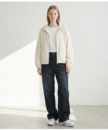 APOSTROPHE COMMA（アポストロフィコンマ）の「グロッシースティッチクロップフードジップアップジャケット_アイボリー（ナイロンジャケット）」