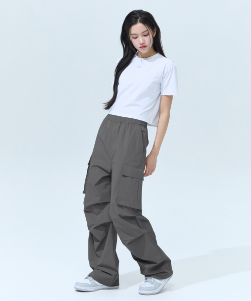 BLACK MONSTER FIT(ブラックモンスターフィット)の「クールテンションセミワイドカーゴパンツ(3色)(スウェットパンツ・メンズ・ライトカーキ/ブラック/チャコール・MEDIUM/X-LARGE/2XL/LARGE)」の4枚目の写真