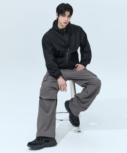 BLACK MONSTER FIT(ブラックモンスターフィット)の「クールテンションセミワイドカーゴパンツ(3色)(スウェットパンツ・メンズ・ライトカーキ/ブラック/チャコール・MEDIUM/X-LARGE/2XL/LARGE)」の8枚目の写真