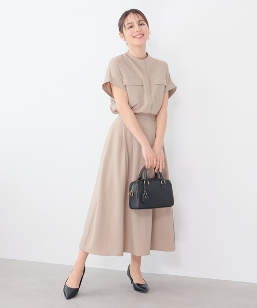 GLACIER lusso（グラシアルッソ）の「【美冷・接触冷感】ポケット付ブラウス（シャツ/ブラウス・レディース・ネイビー/ベージュ/杢グレー/ブルーグリーン・L/LL/M/S）」の16枚目の写真