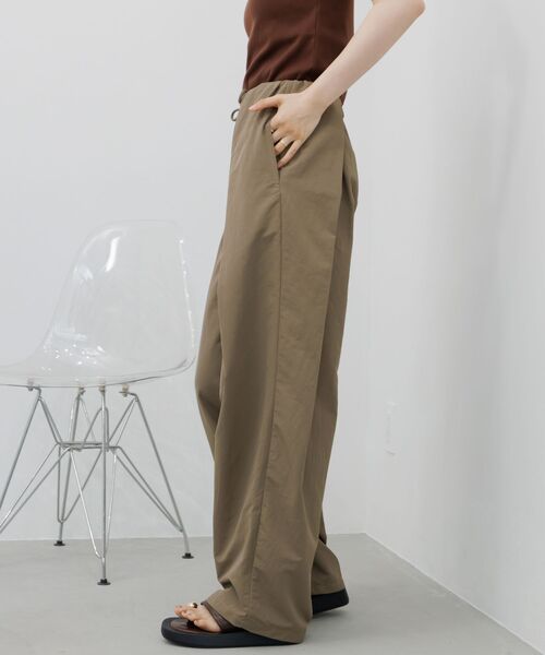 RETRO GIRL(レトロガール)の「パラシュートパンツ(その他パンツ・レディース・オフホワイト/ブラック/ブラウン・FREE)」の11枚目の写真