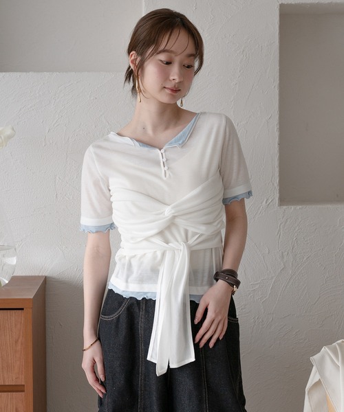 mideal(マイディール)の「twist ribbon layered tops / ツイストリボンレイヤードトップス(Tシャツ/カットソー・レディース・アイボリー/クリーム/ピンク・FREE)」の1枚目の写真