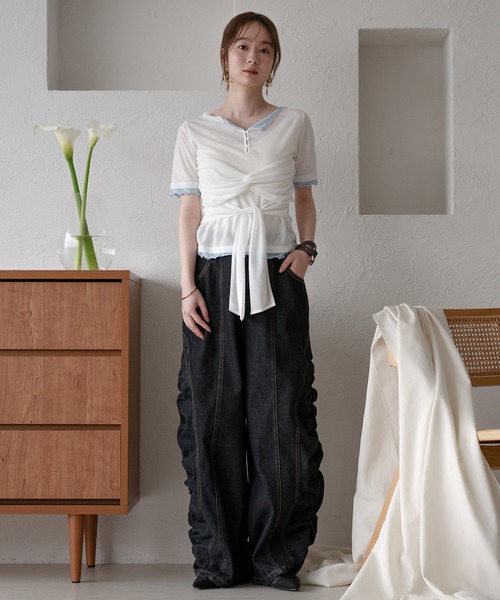 mideal(マイディール)の「twist ribbon layered tops / ツイストリボンレイヤードトップス(Tシャツ/カットソー・レディース・アイボリー/クリーム/ピンク・FREE)」の5枚目の写真