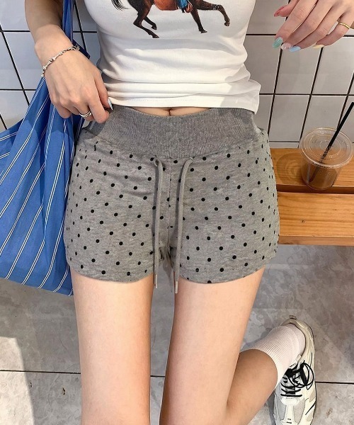 LADY LIKE(レディライク)の「ドット柄スウェットショートパンツ(スウェットパンツ・レディース・グレー/ブラック/ホワイト・M)」の12枚目の写真