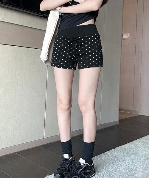 LADY LIKE(レディライク)の「ドット柄スウェットショートパンツ(スウェットパンツ・レディース・グレー/ブラック/ホワイト・M)」の13枚目の写真